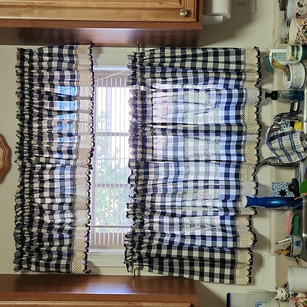 Buffalo Check Curtain Set